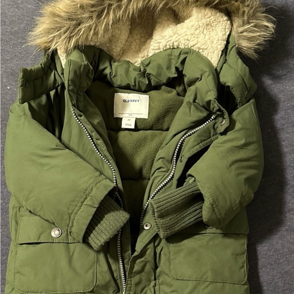 Toddler size 2t rain resistant jacket